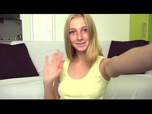 ❤️ Kai man nuobodu, tingiai masturbuoju savo rožinę putytę Seks video prie mūsų